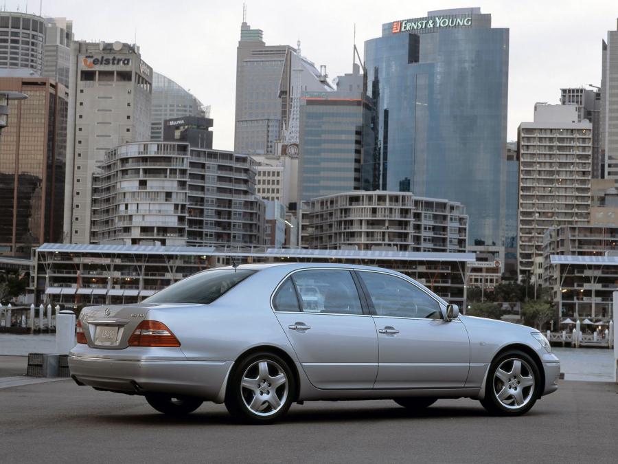  Lexus LS430 2003 года  (AU) (фото 6 из 16)